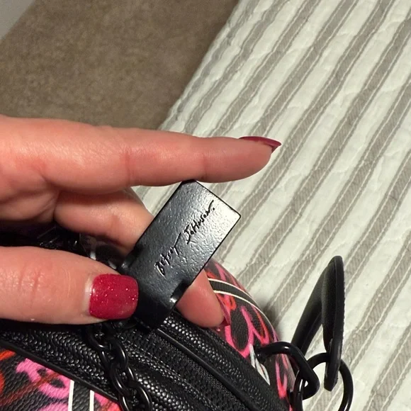 RARE Betsey Johnson Betsey Ball basketball Crossbody Bag - Picture 2 of 3